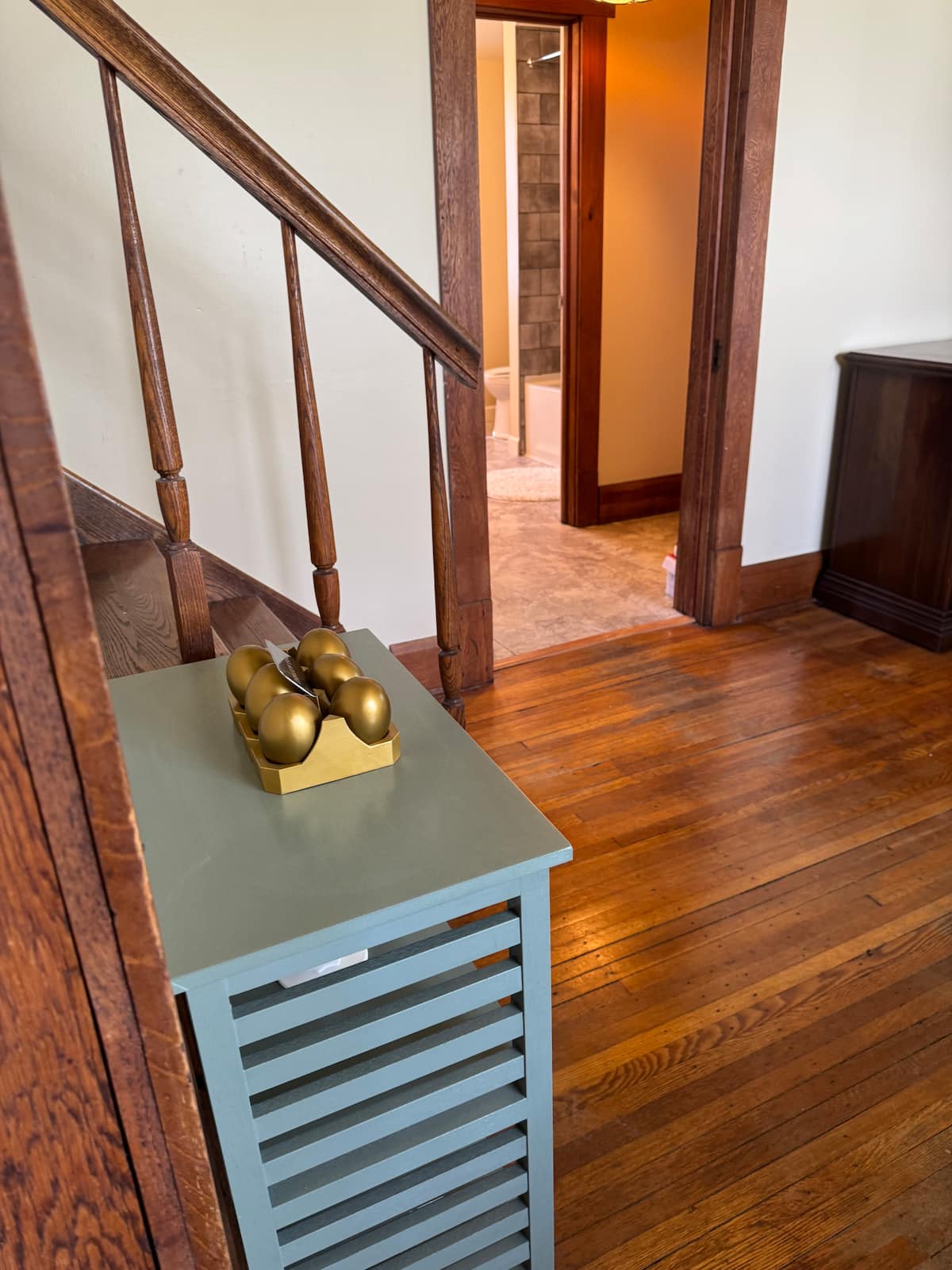 Original staircase and woodwork
