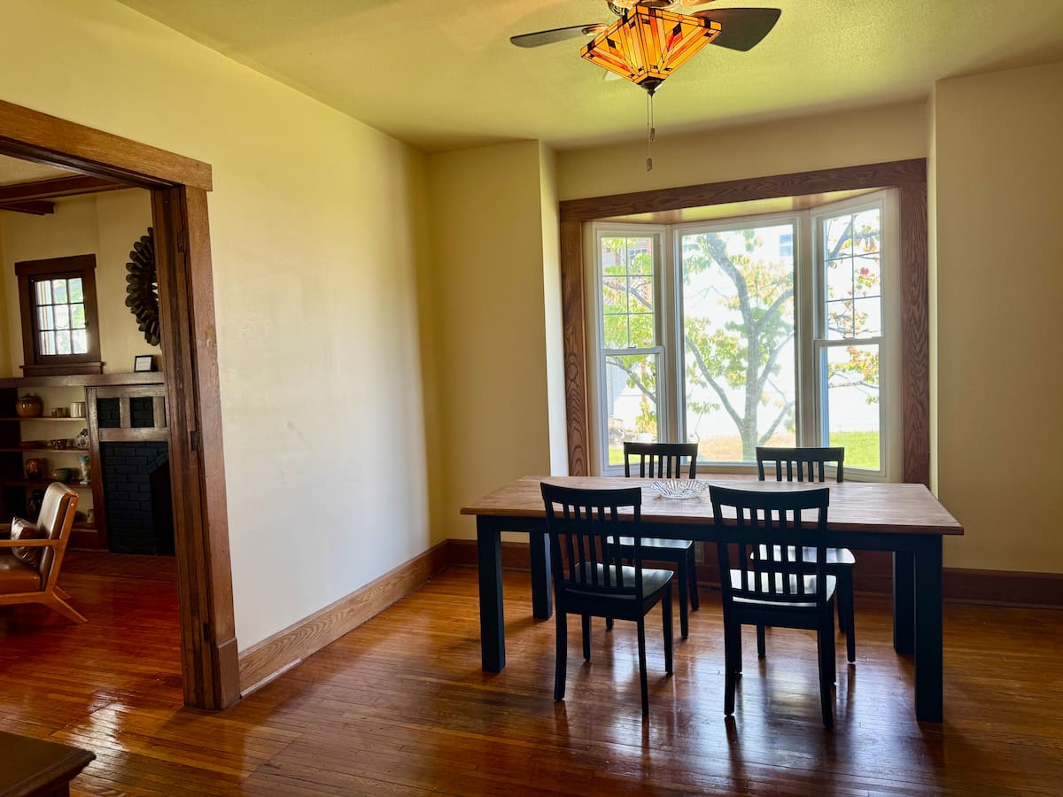 Dining room and bay window
